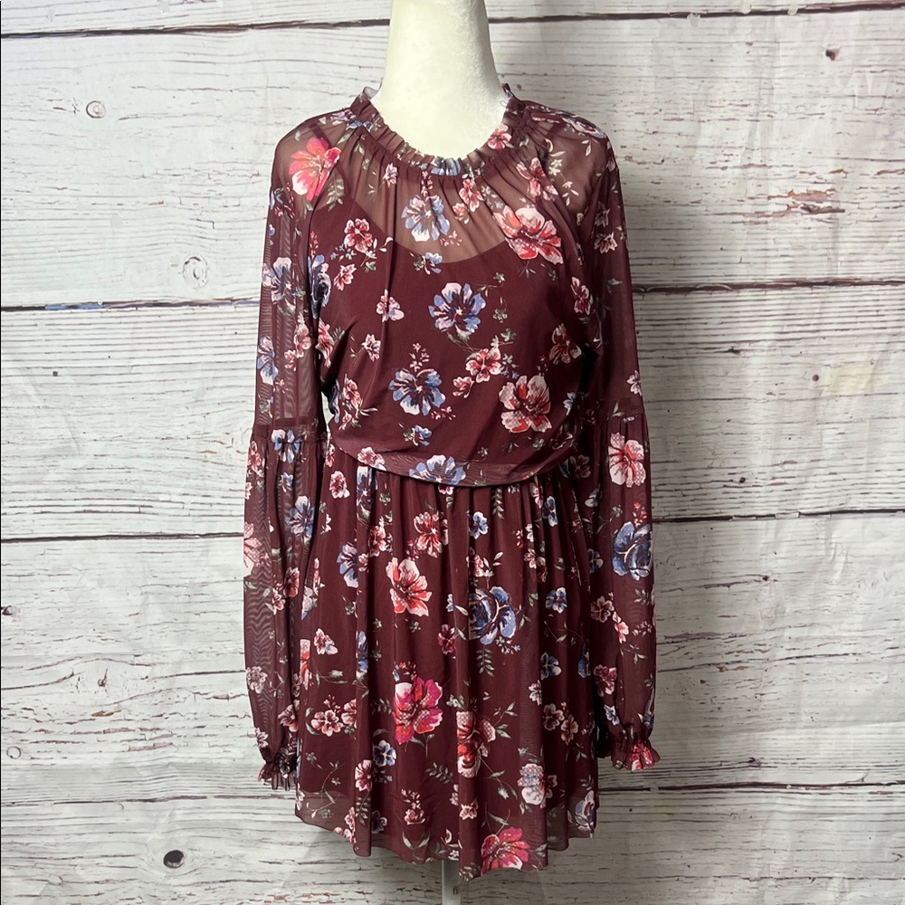 Eyeshadow size medium Floral Long Sleeve Dress
